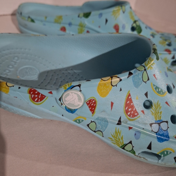 CROCS - Picture 3 of 8